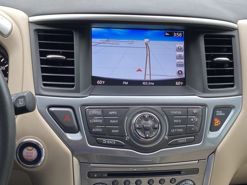 Used 2017 Nissan Pathfinder SL w/ SL Tech Package image 13