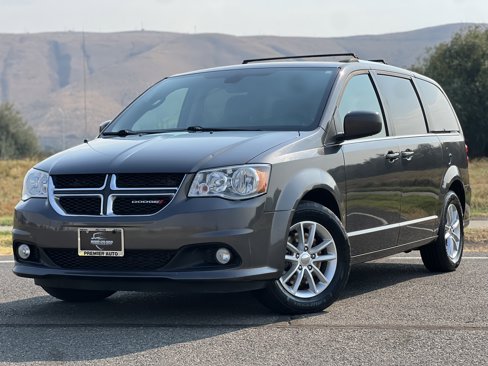 Used 2018 Dodge Grand Caravan SXT image 1