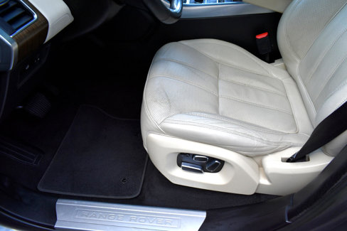 Used 2015 Land Rover Range Rover Sport HSE image 25