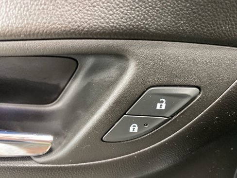 Used 2022 Chevrolet Equinox LT image 28