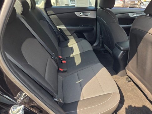 Used 2023 Kia Forte LX image 13