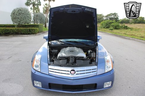 Used 2005 Cadillac XLR image 14