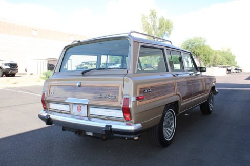 Used 1990 Jeep Grand Wagoneer image 99