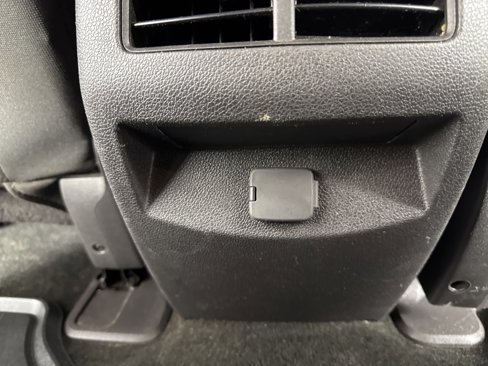 Used 2014 Ford Edge SEL image 33