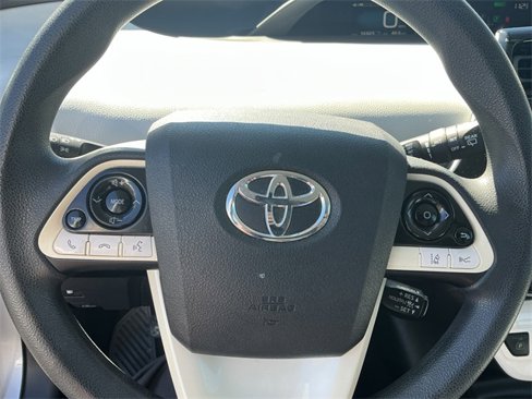 Used 2017 Toyota Prius Two image 18