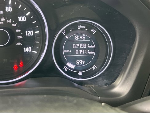 Used 2022 Honda HR-V LX image 12