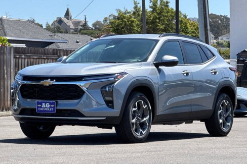 New 2025 Chevrolet Trax LT image 8