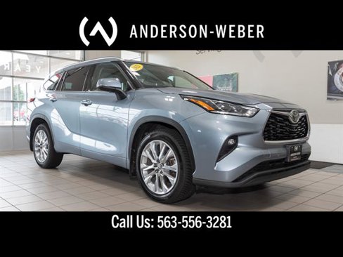 Used 2021 Toyota Highlander Limited image 1