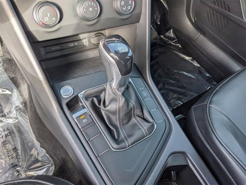 Certified 2022 Volkswagen Taos S image 23
