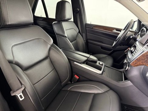Used 2012 Mercedes-Benz ML 350 4MATIC image 37