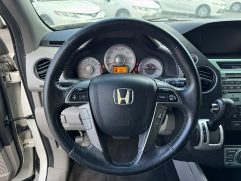 Used 2011 Honda Pilot Touring image 11