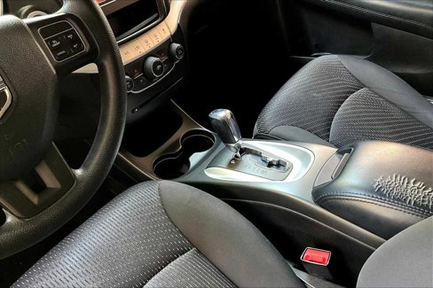 Used 2017 Dodge Journey SE image 16