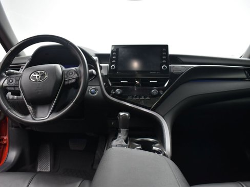 Used 2023 Toyota Camry XSE image 19