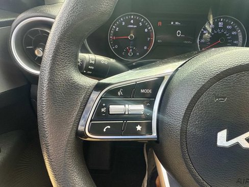 Used 2023 Kia Forte LXS w/ LXS Technology Package image 28