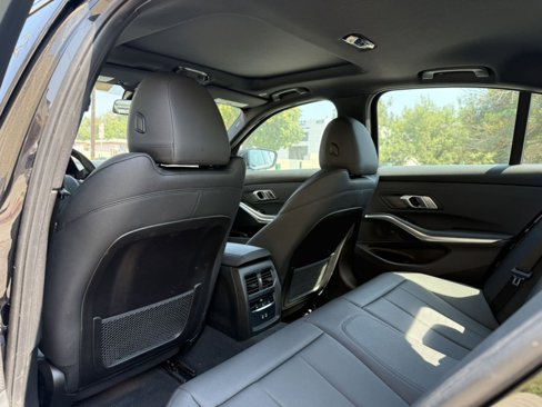 Used 2021 BMW 330i Sedan w/ Premium Package image 12