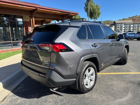 Used 2019 Toyota RAV4 XLE image 10