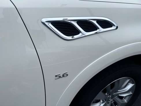 Used 2017 INFINITI QX80 4WD w/ Driver Assistance Package image 9