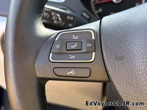 Used 2012 Volkswagen Jetta SEL image 29