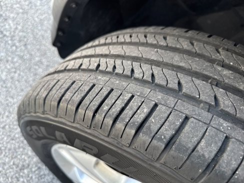 Used 2015 Ford Escape SE image 32