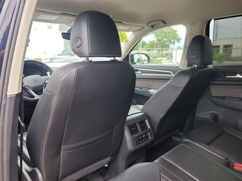 Used 2021 Volkswagen Atlas SE image 14