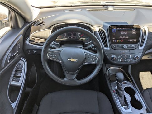 Used 2024 Chevrolet Malibu LT image 14