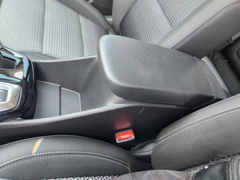Used 2025 Chevrolet Trax LT w/ LT Convenience Package image 34