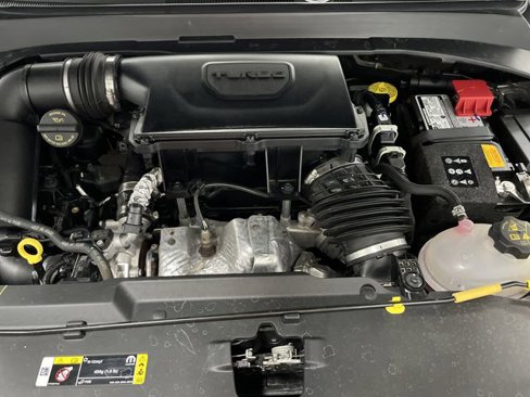 Used 2024 Jeep Compass Limited image 37