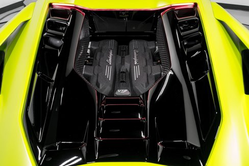Used 2024 Lamborghini Revuelto image 59