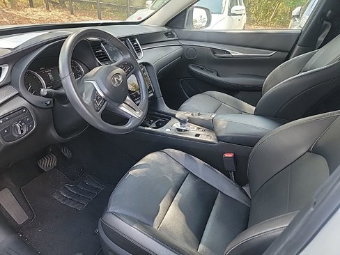 Certified 2022 INFINITI QX50 Luxe image 5