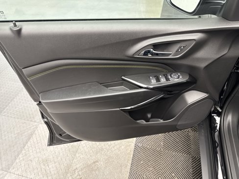 New 2025 Chevrolet Trax ACTIV image 28