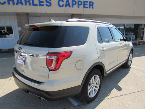 Used 2018 Ford Explorer XLT w/ Equipment Group 201A image 5