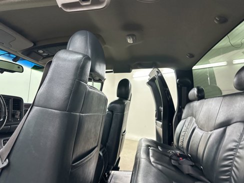 Used 2001 Chevrolet Silverado 3500 LT image 24