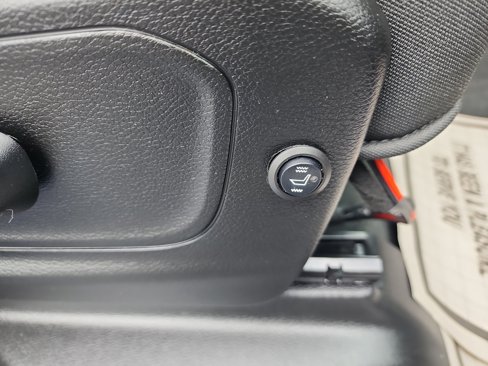 Used 2021 RAM 1500 Big Horn image 31