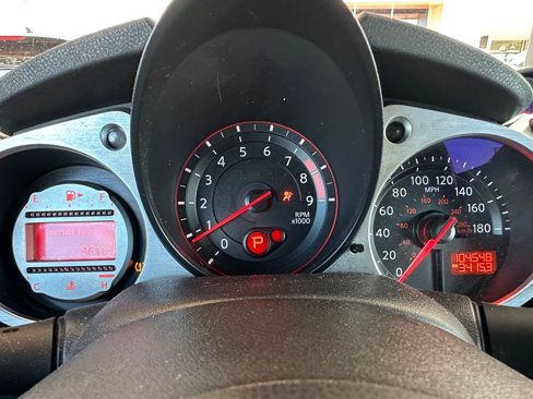 Used 2009 Nissan 370Z Touring image 11