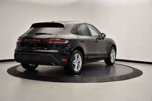 Used 2023 Porsche Macan Turbo image 7