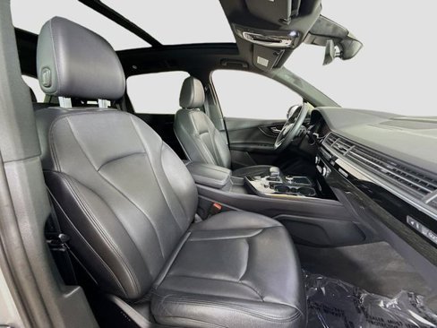 Used 2019 Audi Q7 3.0T Prestige image 31