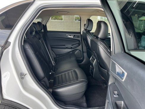 Used 2024 Ford Edge SEL image 18