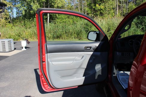 Used 2012 Toyota Tacoma 4x4 Regular Cab image 14