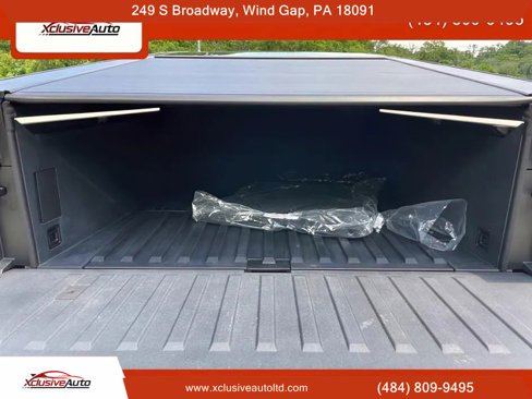 Used 2024 Tesla Cybertruck AWD Crew Cab image 20