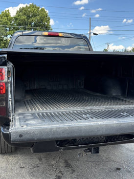 Used 2011 GMC Canyon SLE image 15