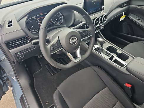 New 2025 Nissan Sentra SV image 6