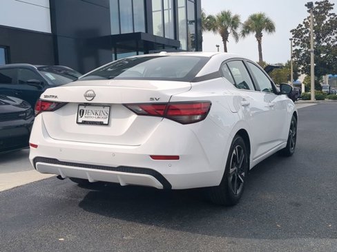 Used 2024 Nissan Sentra SV image 3