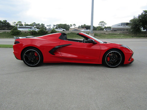 Used 2023 Chevrolet Corvette Stingray Preferred Conv w/ Z51 Performance Package image 4