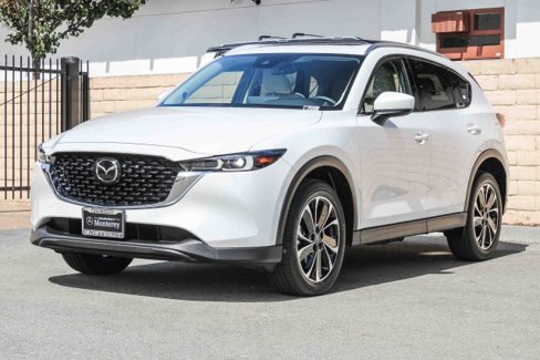 Used 2023 MAZDA CX-5 AWD 2.5 S w/ Premium Package image 3