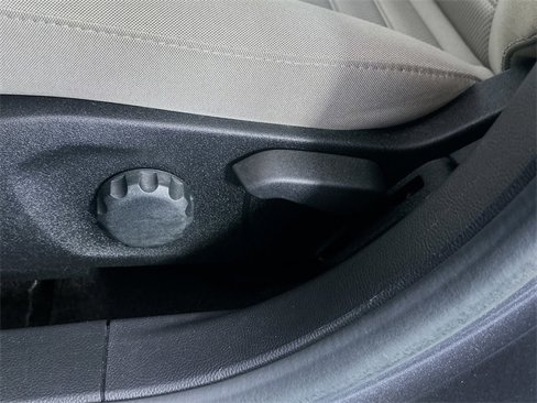 Used 2018 Ford Fusion S image 18