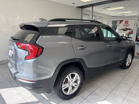 Used 2021 GMC Terrain SLE w/ Driver Convenience Package image 29