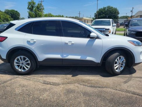 Used 2021 Ford Escape SE w/ Cold Weather Package image 18