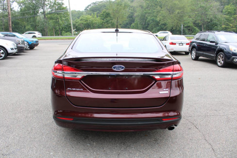 Used 2017 Ford Fusion SE w/ Equipment Group 201A image 9
