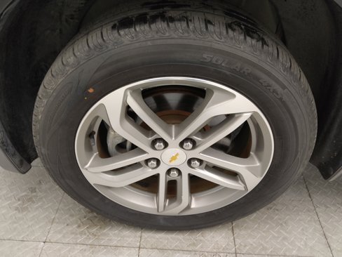 Used 2016 Chevrolet Equinox LTZ w/ Enhanced Convenience Package image 31