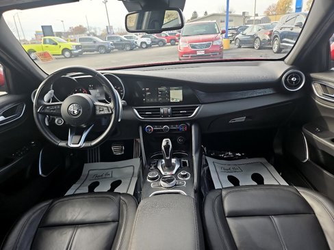 Used 2022 Alfa Romeo Giulia Sprint image 13